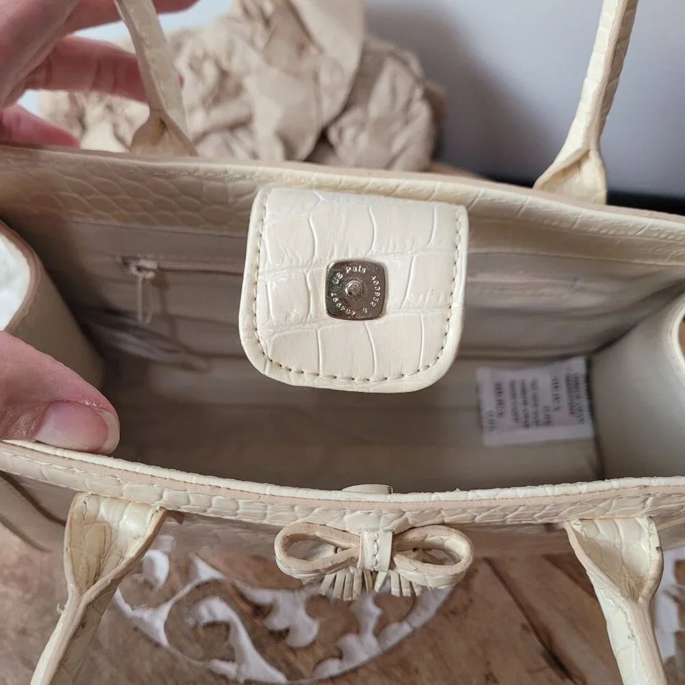 Liz Claiborne this elegant